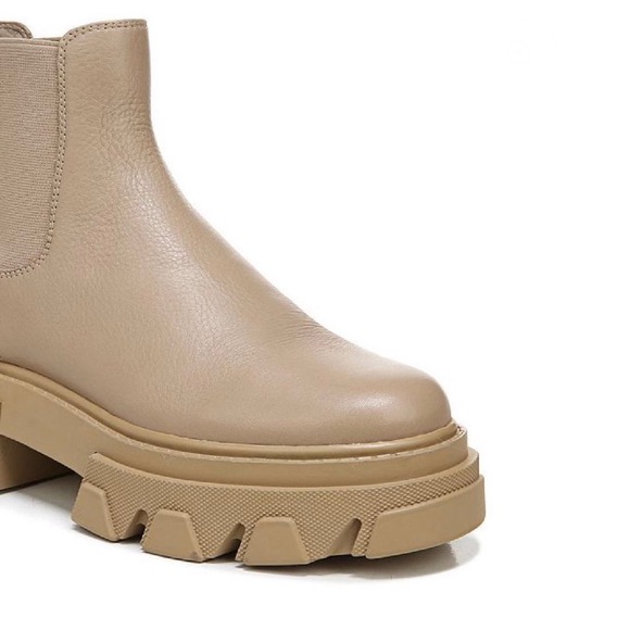 Sam Edelman Daelyn Lug Sole Leather Bootie - Picture 9 of 9